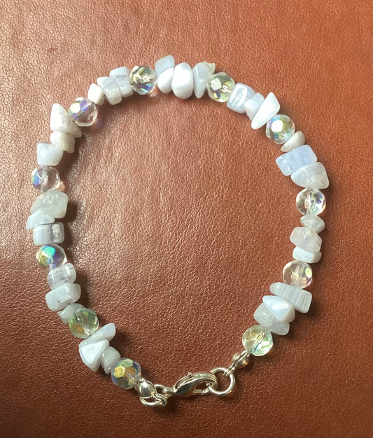 Blue Lace Agate Chip Stone Bracelet